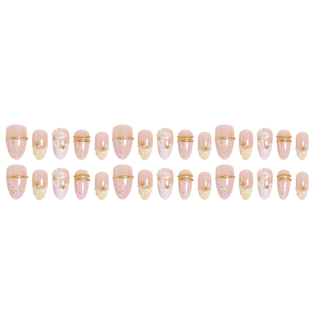 Artful nail tips with floral design Kalsten