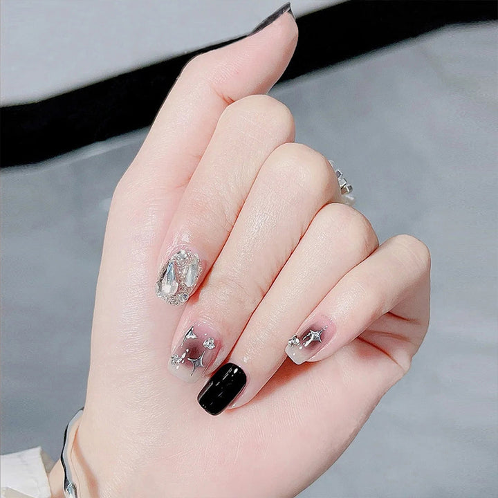 Press-On Nail Art