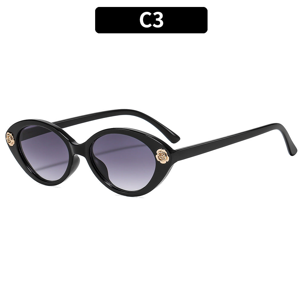 Elegant Vintage-Inspired Oval Frame Sunglasses