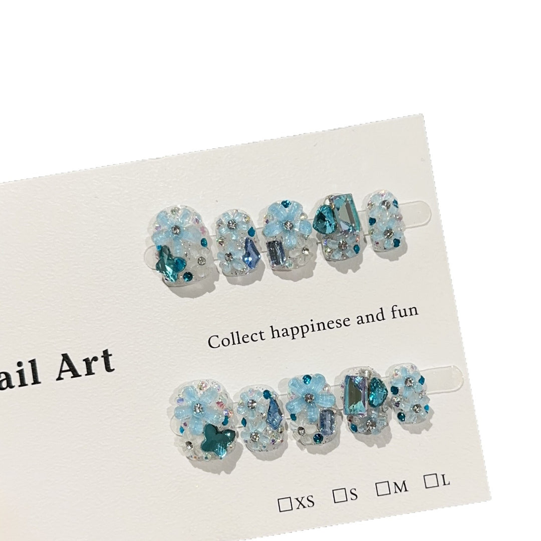 Decorative Floral-Themed Nail Art Accessories