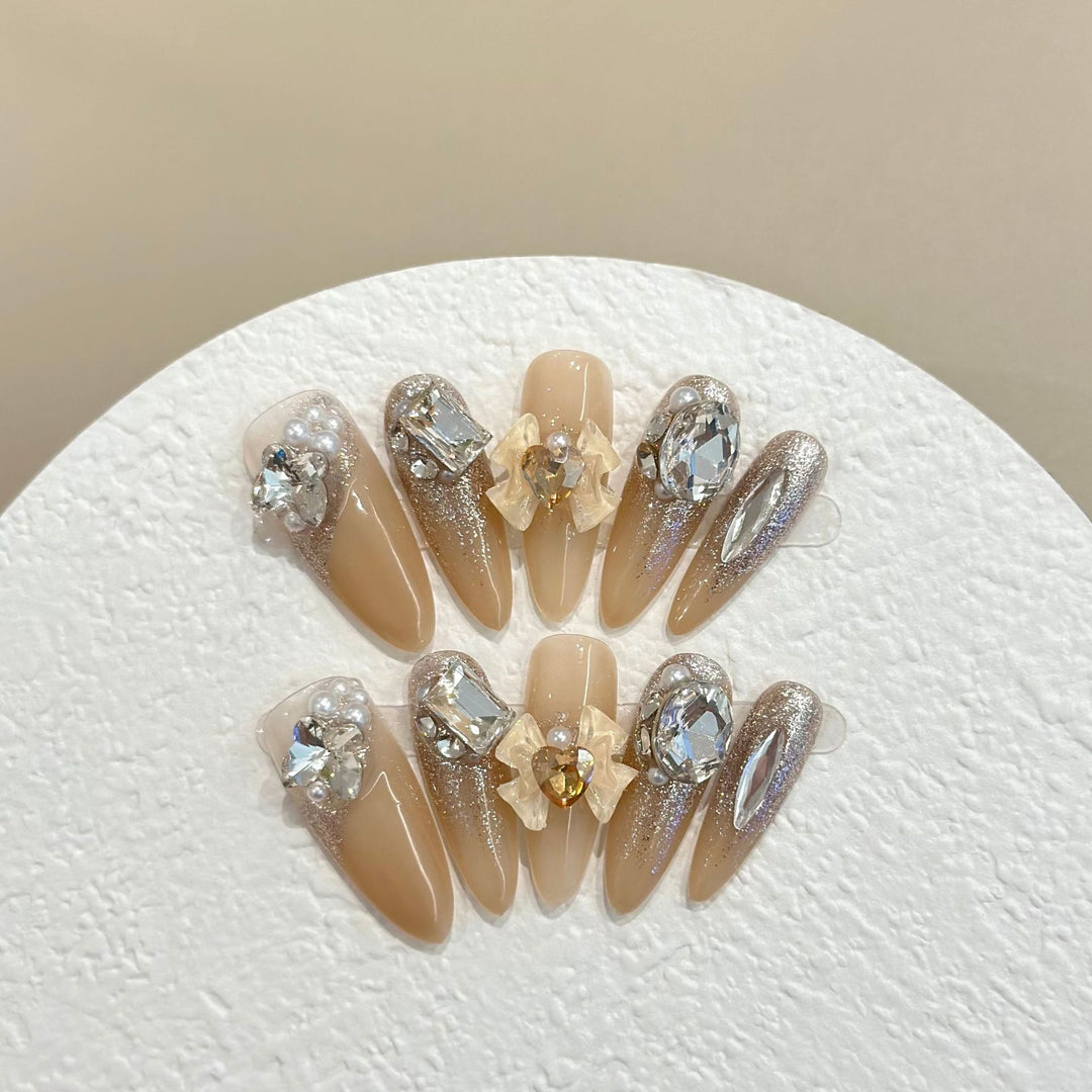 Stylish Decorative Press-On Nail Art Set