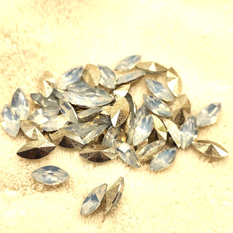 Glittering acrylic gemstones Kalsten