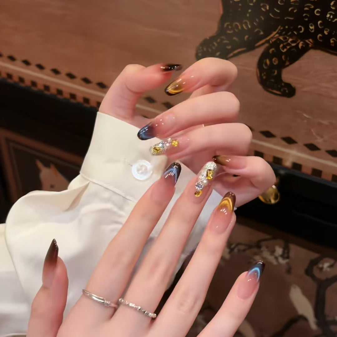 Artistic Gradient Nail Art Extensions