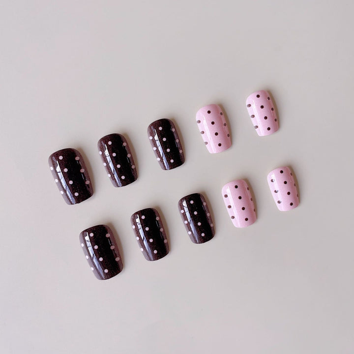 Artificial nail set with playful motifs and high-quality decorations Kalsten