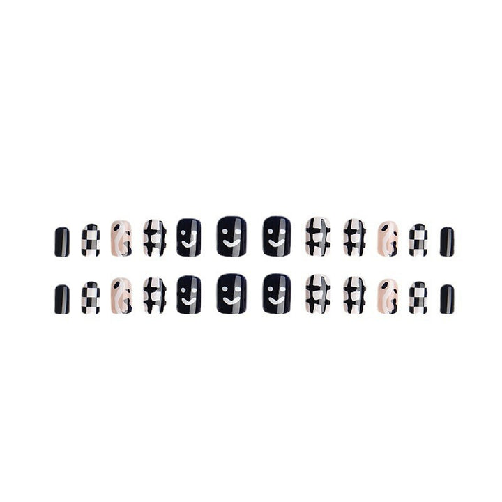 Creative nail art set with modern geometric patterns Kalsten