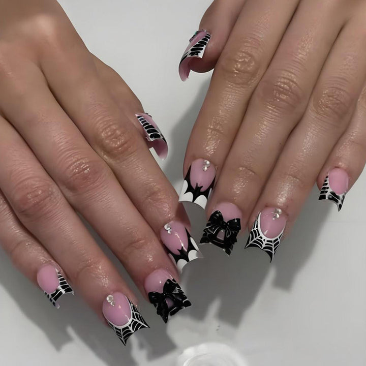 Halloween Fake Nail Set with Playful Spider Design Kalsten