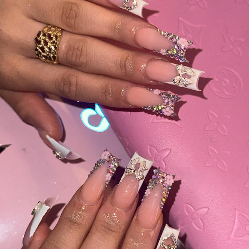 Nail set with glamorous 3D flower embellishments Kalsten