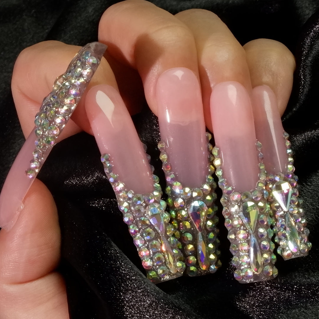 3D Decorative Press-On Nail Extensions with Sparkling Gem Accents Kalsten