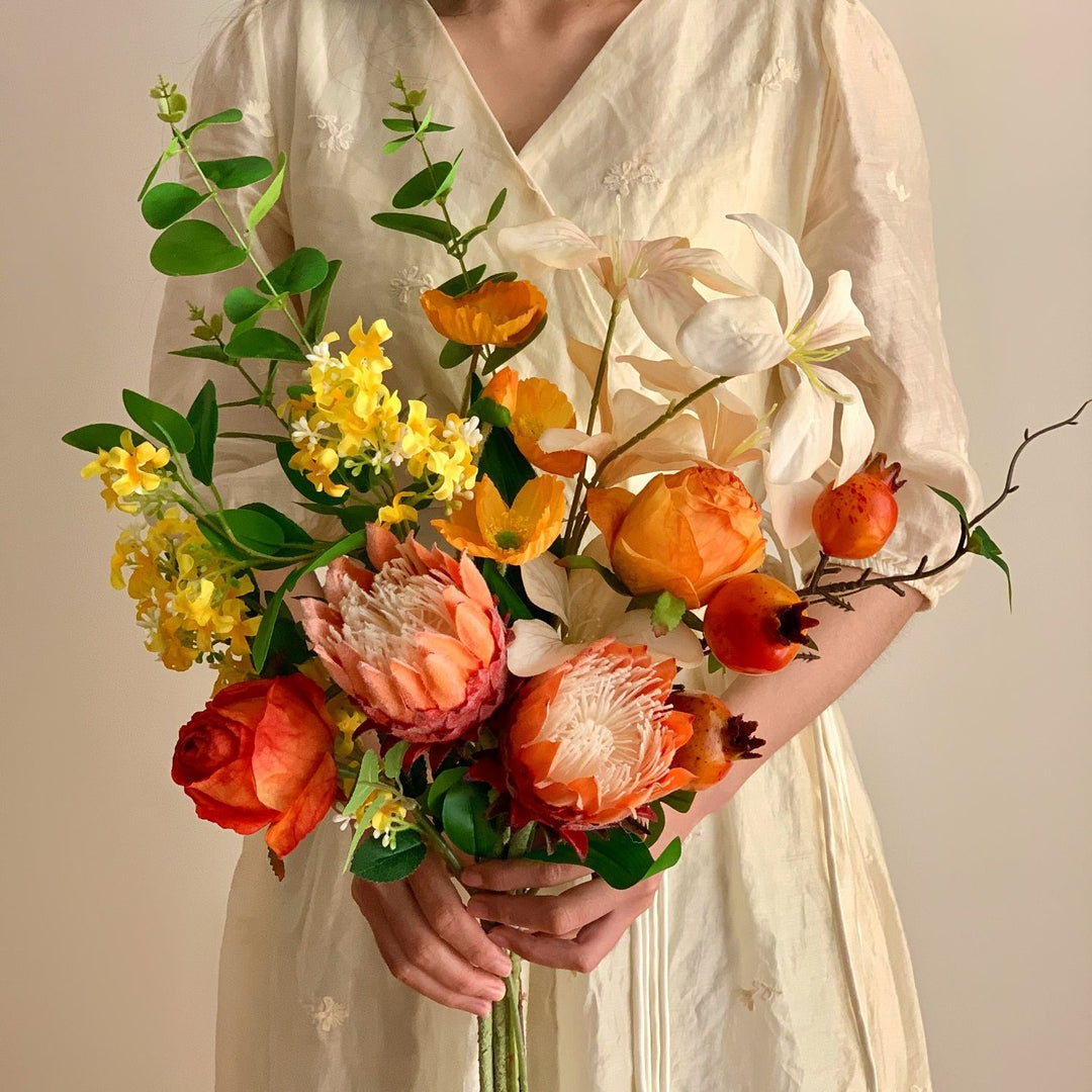 Lifelike Floral Arrangement for Modern Home Decor