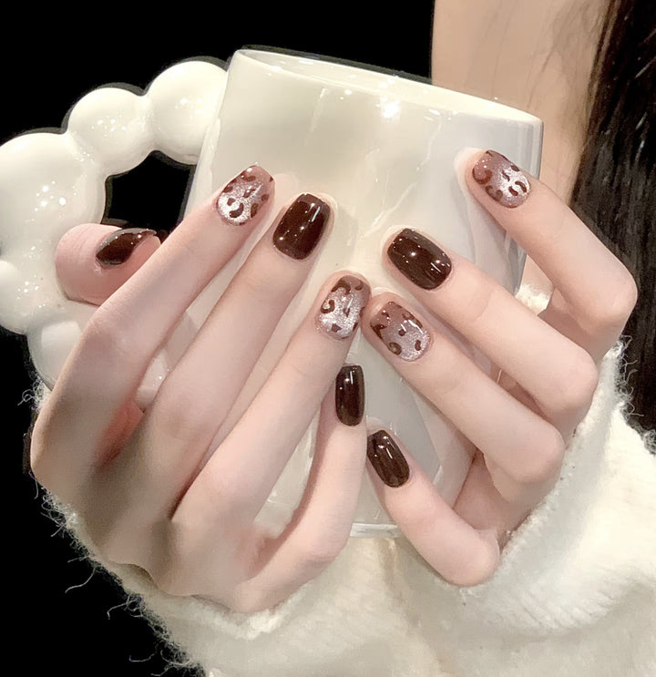 Artificial nails with elegant ombre finish Kalsten