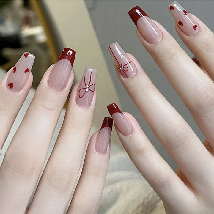 Artistic Heart-Patterned Press-On Nail Set Kalsten