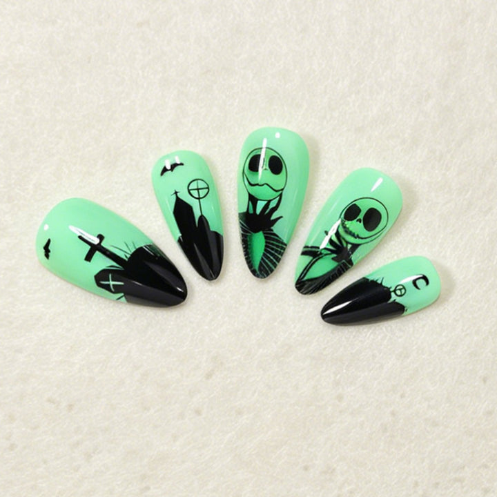 Glow-in-the-Dark Nail Art Kalsten