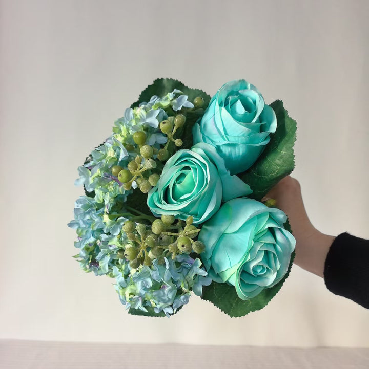 Romantic Floral Handheld Bouquet