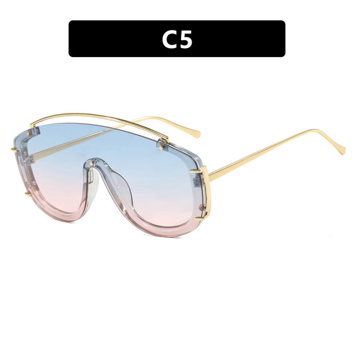 Women's masculine sunglasses with fashionable gradients and golden details Kalsten