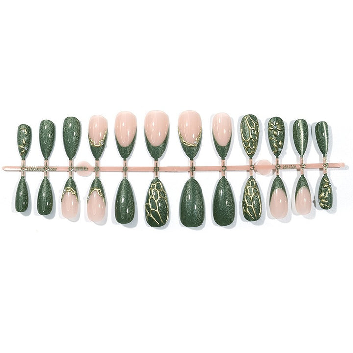Artificial nail set with elegant 3D elements and luxurious accents Kalsten