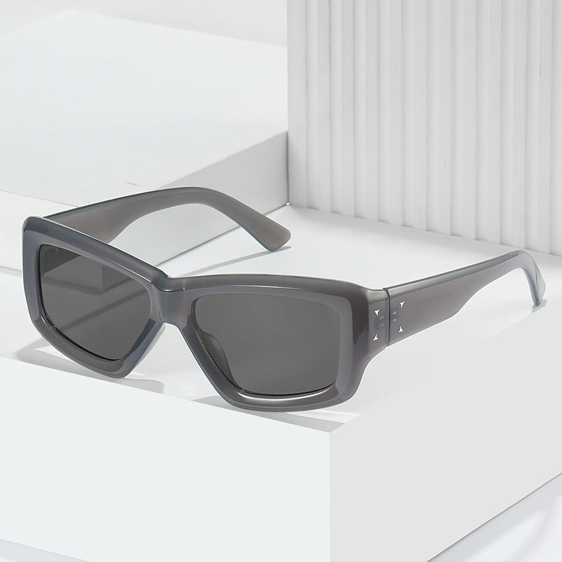 Fashion-Forward Oversized Angular Sunglasses Kalsten