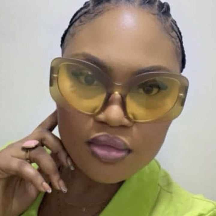 Women's oversized sunglasses in a modern design Kalsten