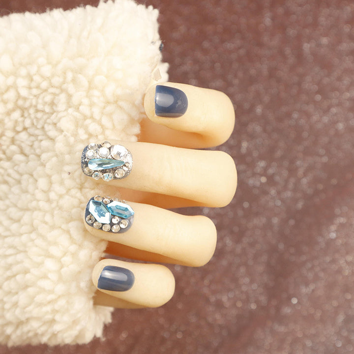 Glamorous Rhinestone-Embellished Press-On Nail Set Kalsten
