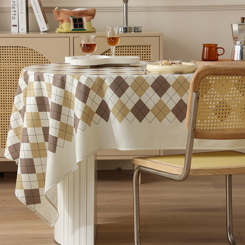 Diamond tablecloth made of easy-care cotton-polyester blend with decorative checkered pattern Kalsten