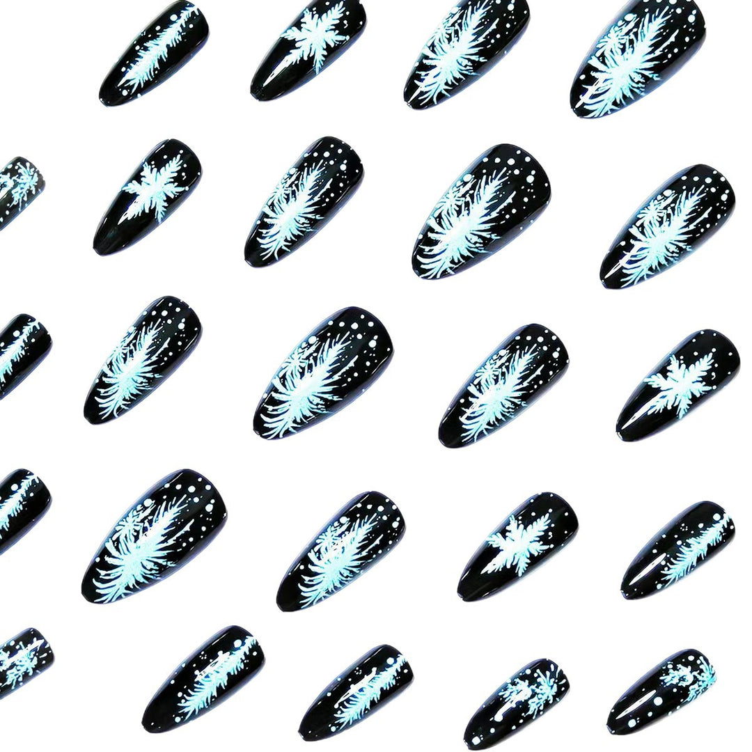 Elegant Artificial Nails with Snowflake Design Kalsten