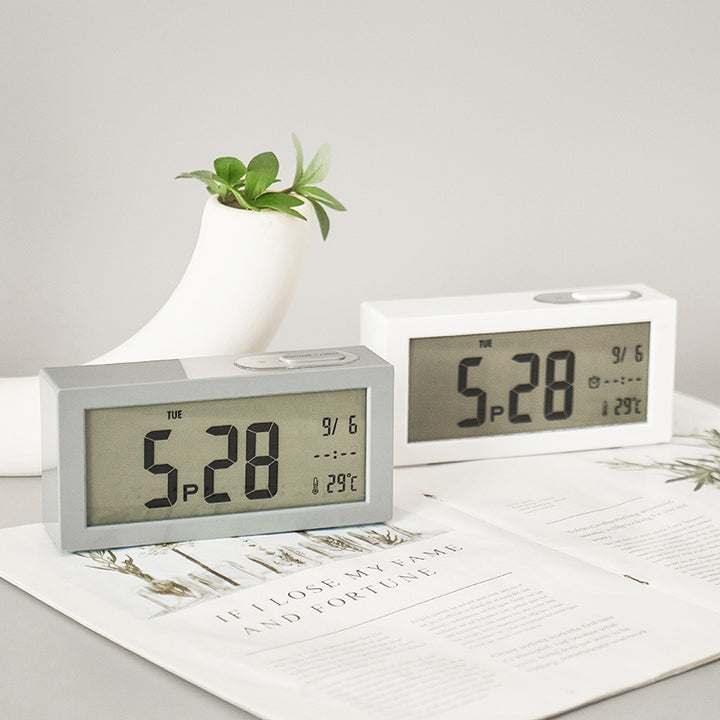 Digital Alarm Clock with Large Contrasting LED Display and Temperature Display Kalsten