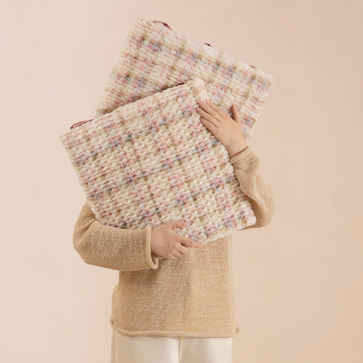 Square bouclé shoulder bag with fine straps Kalsten