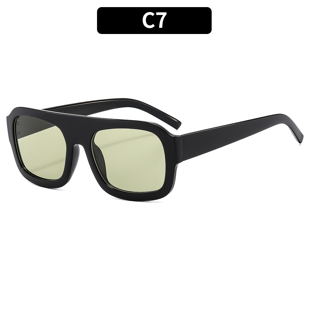 Fashionable Tortoiseshell Pattern Sunglasses