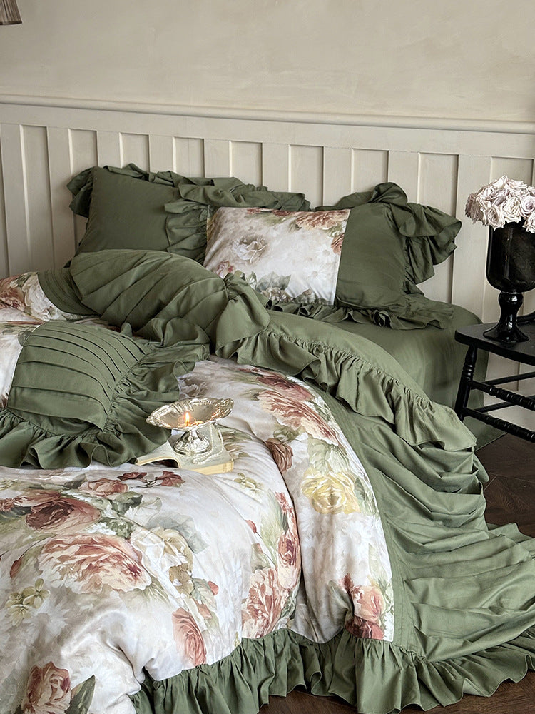 Luxurious bedding set made of cotton satin with ruffles and vintage rose pattern