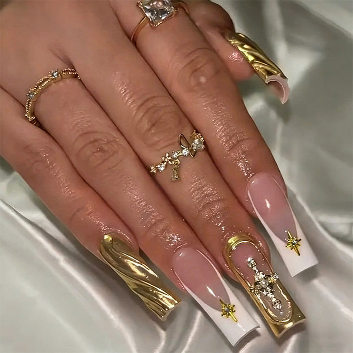 Glamorous Artificial Nail Set Kalsten