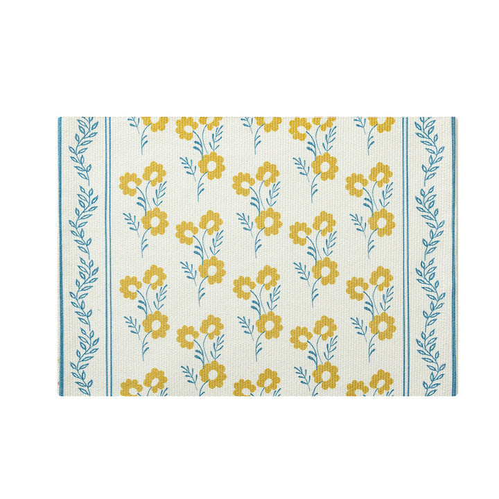 Floral woven bath mat with jacquard structure, absorbent cotton surface and non-slip underside Kalsten