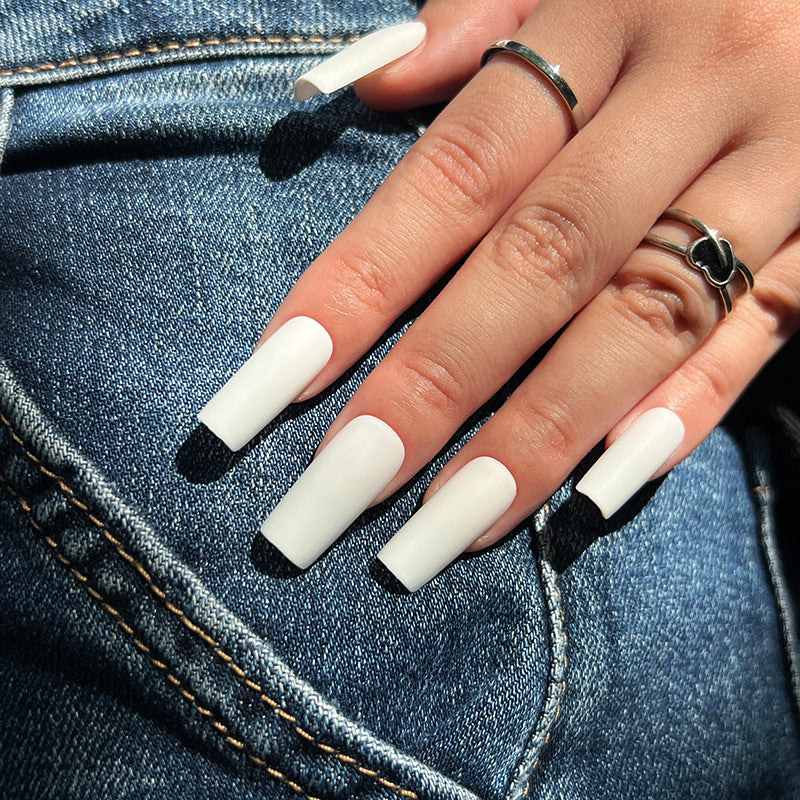 Artificial nail extensions in modern design Kalsten