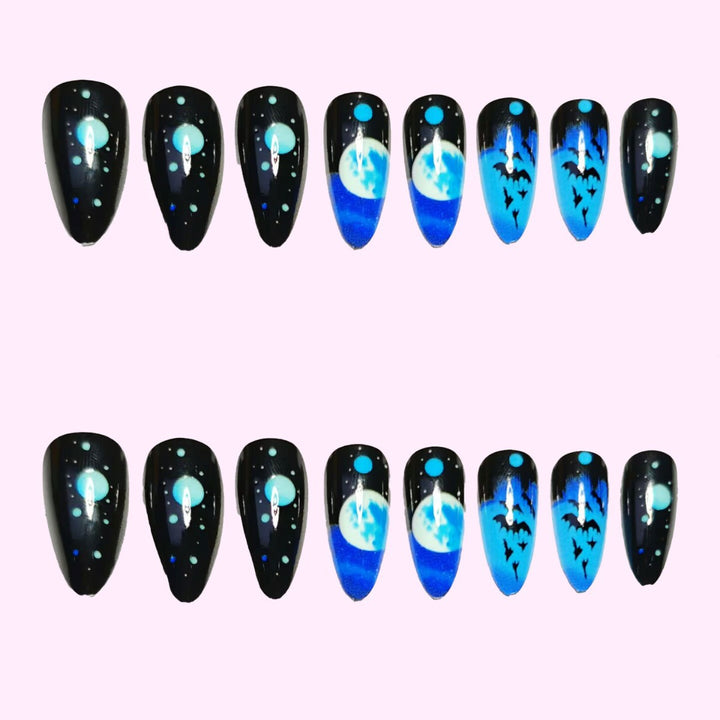 Artistic Halloween-Themed Nail Tips