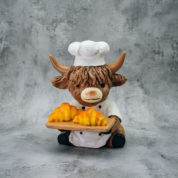 Decorative Highland Cattle Figure in Chef Outfit Kalsten