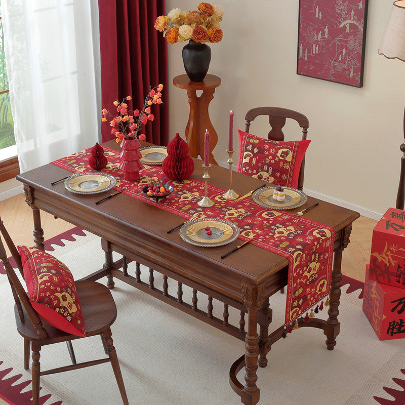 Decorative Floral Patterned Table Runner