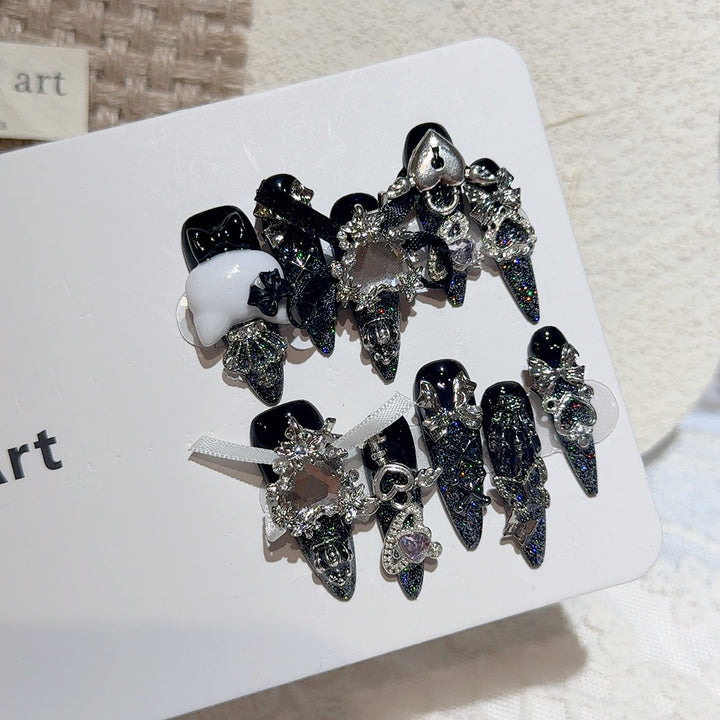 Glamorous Nail Art Extensions