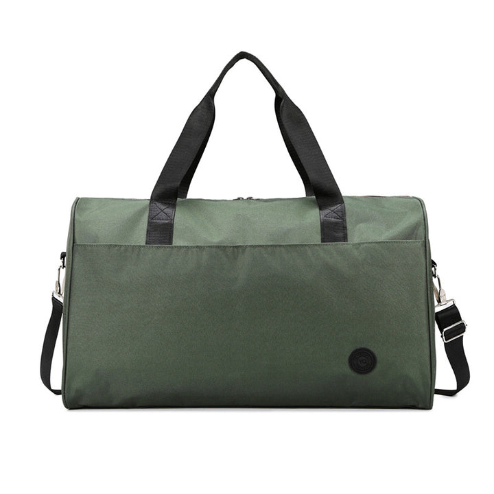 Sporty travel bag with sturdy carrying handles and removable shoulder strap Kalsten