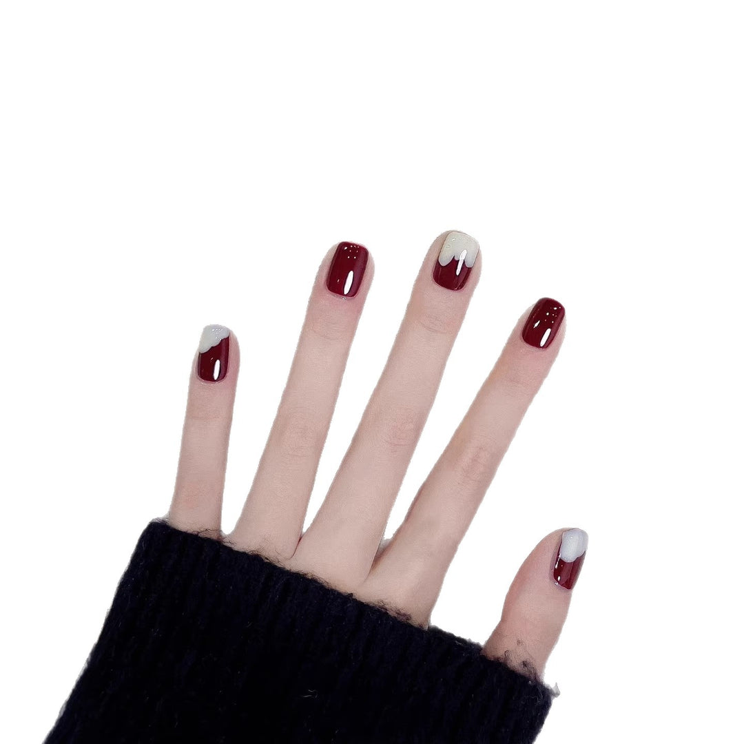 Artistic Press-On Nail Set with Unique Design Elements