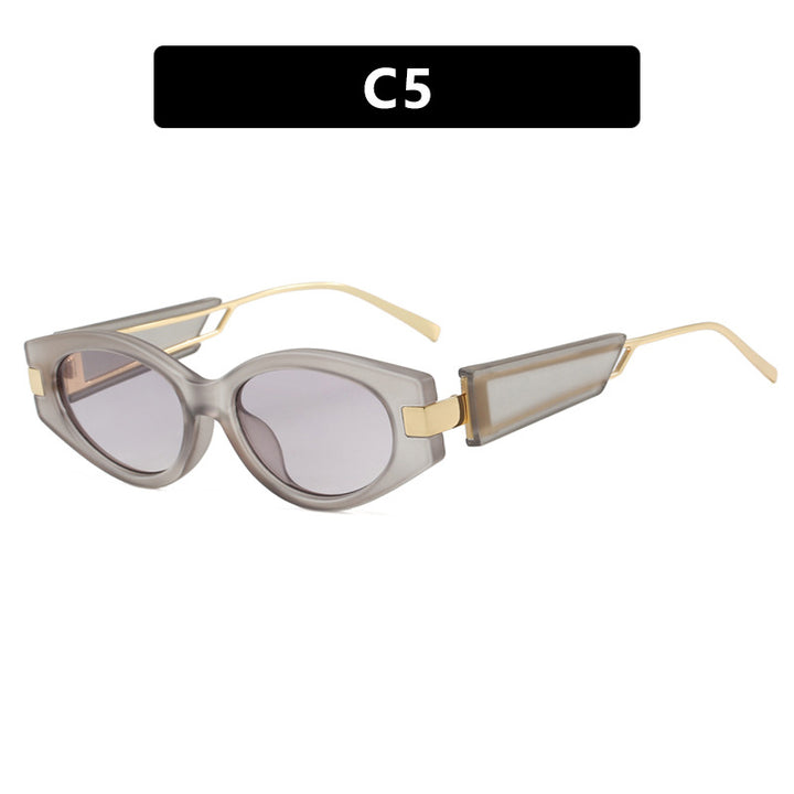 Ladies elegant Cat-Eye sunglasses with gold accents Kalsten
