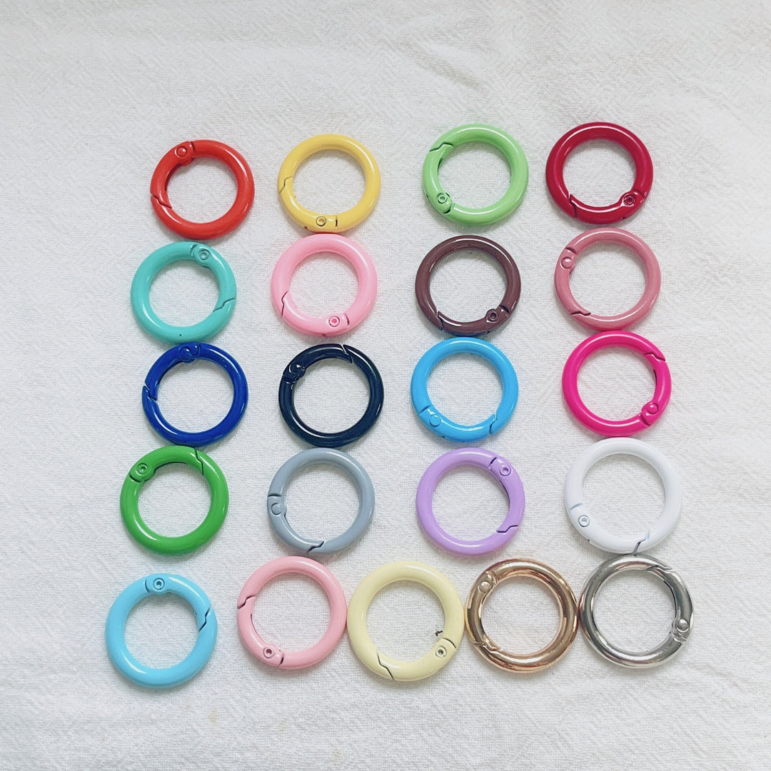 Minimalist Metal Keyring kalsten