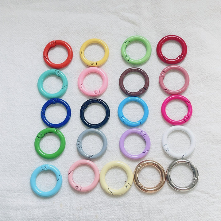 Minimalist Metal Keyring kalsten