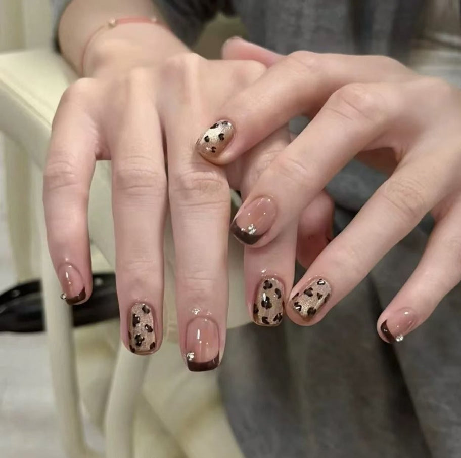 Artistic Cat and Dog Themed Nail Art Extensions Kalsten