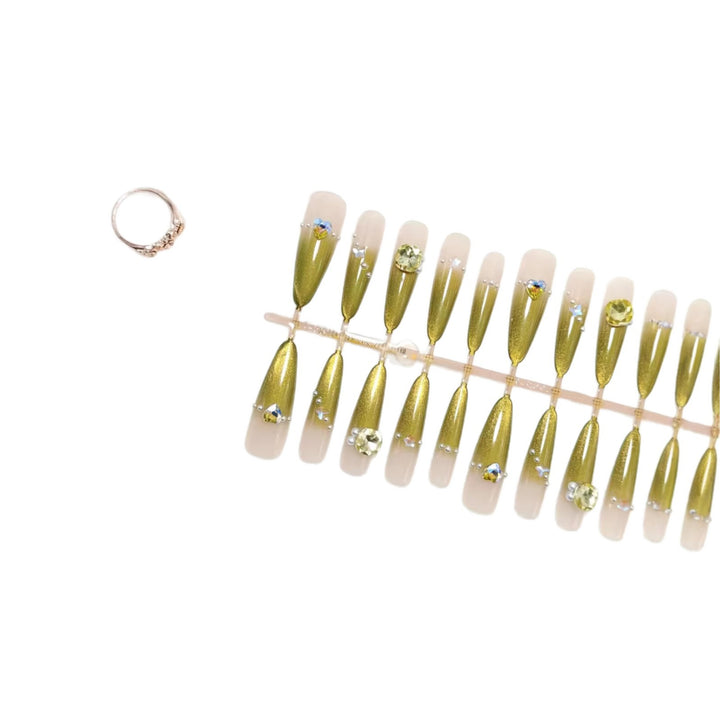Artificial nails with elegant glitter accents Kalsten