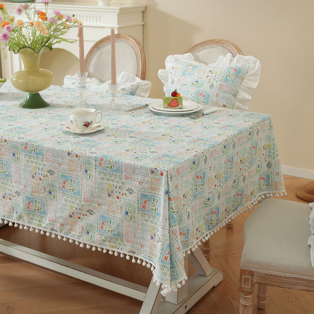 Ruffled Floral Print Tablecloth