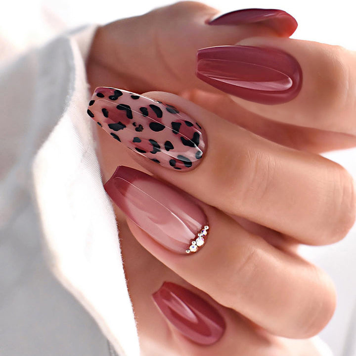 Decorative Press-On Nail Set with Stylish Leopard Accents kalsten