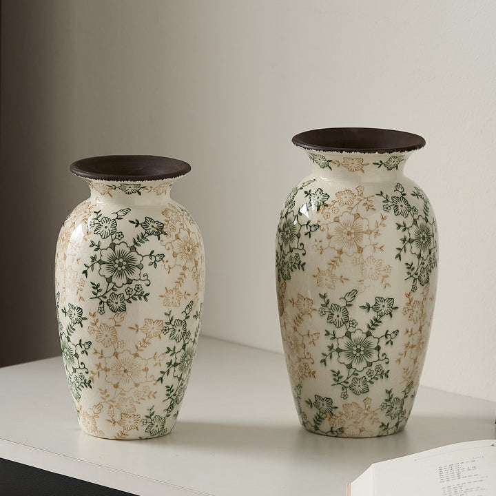 Decorative porcelain vase with floral design Kalsten