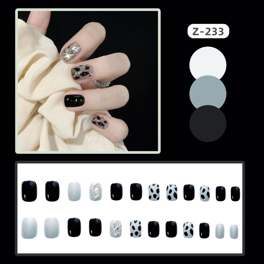 Glamorous Decorative Press-On Nails