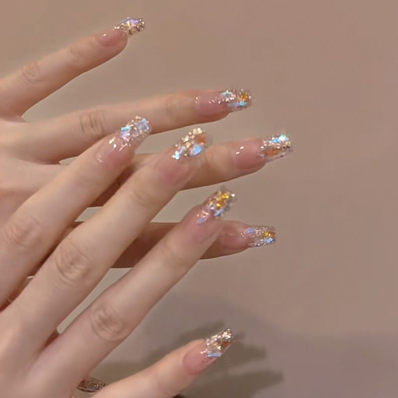 Glamorous nail art with holographic accents Kalsten