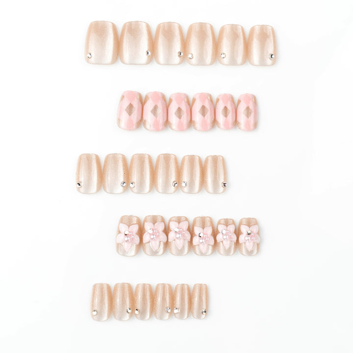 Artificial nail set with floral accents and glitter Kalsten