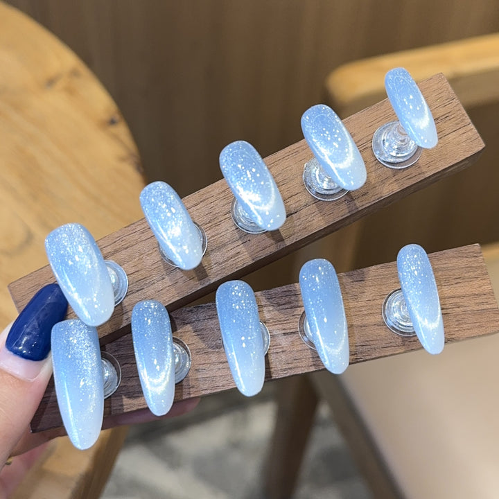 Glamorous artificial nails with glitter gradient Kalsten