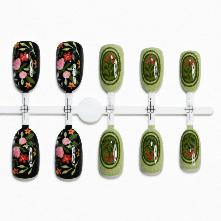 Artificial nails with floral design Kalsten